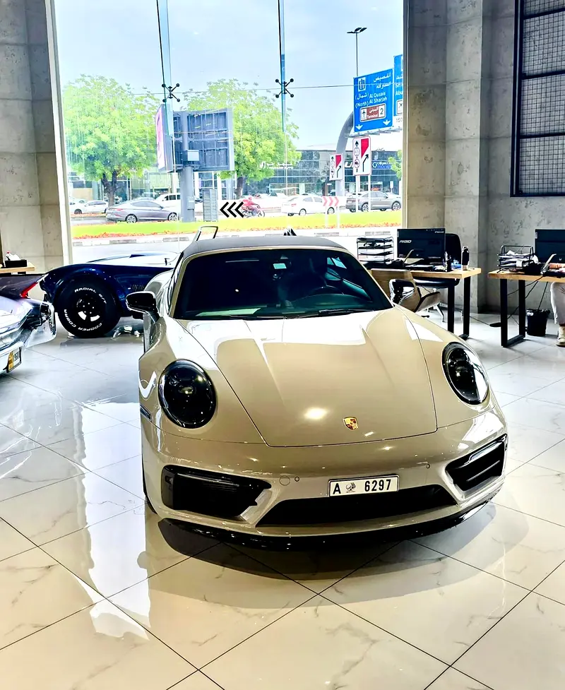 PORSCHE Carrera / 911 GTS 2023