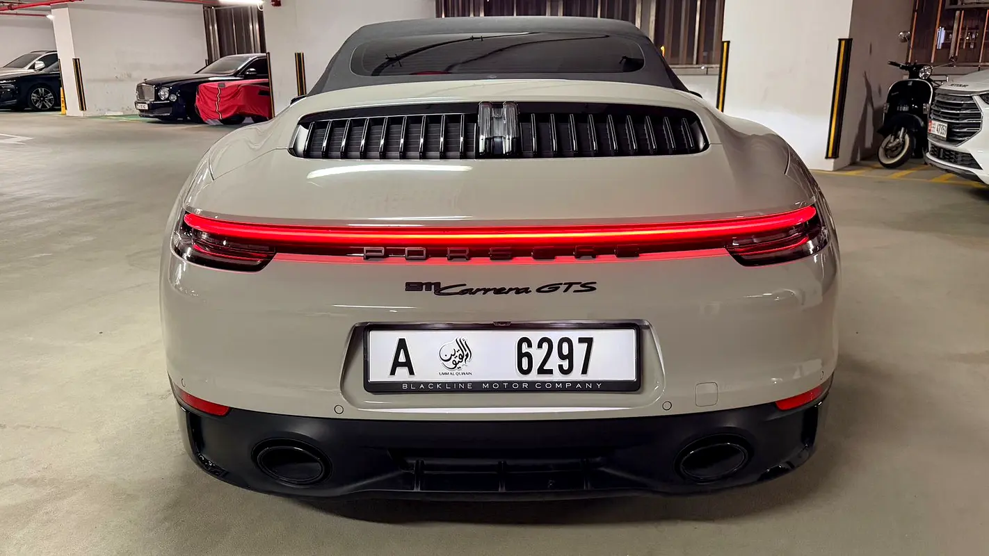 PORSCHE Carrera / 911 GTS 2023 - photo 3 - Import Émirats | International Cars