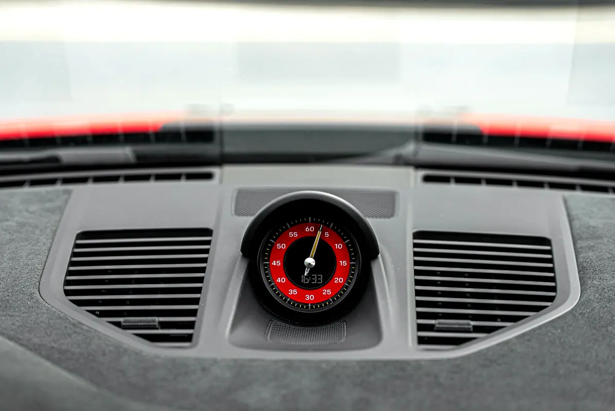 PORSCHE Carrera / 911 GT3 RS 2023 - photo 9 - Import Émirats | International Cars