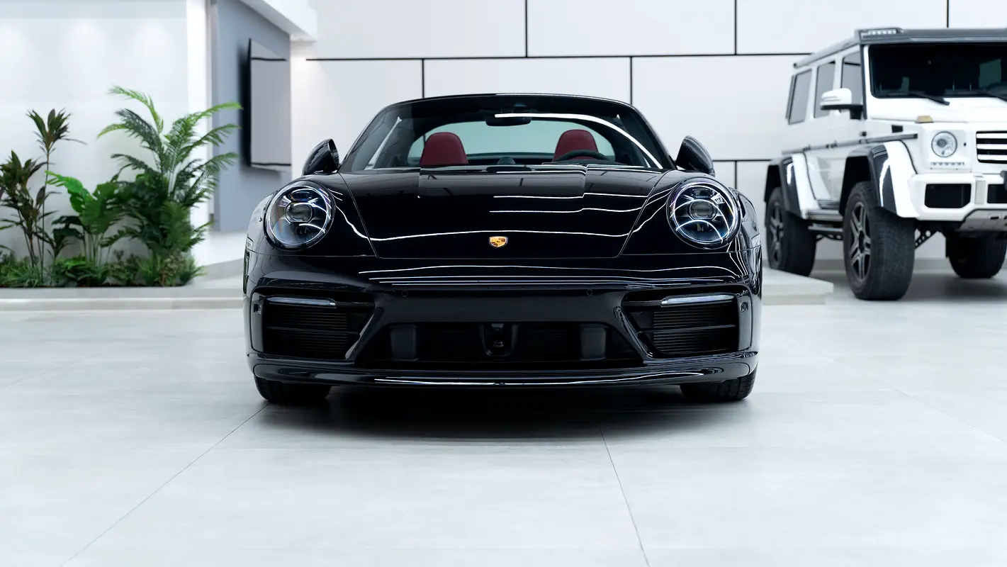 PORSCHE Carrera / 911 Targa 4S 2024 - photo 2 - Import Émirats | International Cars