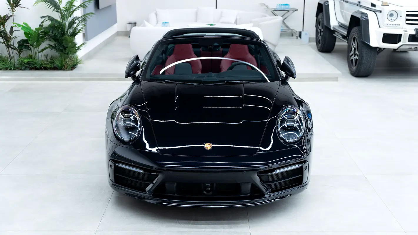PORSCHE Carrera / 911 Targa 4S 2024 - photo 3 - Import Émirats | International Cars