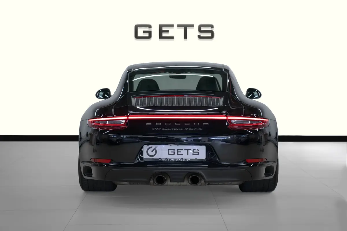 PORSCHE Carrera / 911 4 GTS 2018 - photo 6 - Import Émirats | International Cars