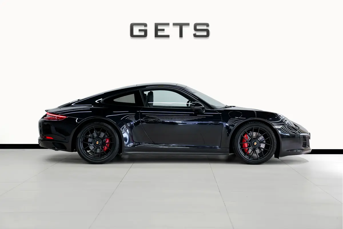 PORSCHE Carrera / 911 4 GTS 2018 - photo 8 - Import Émirats | International Cars