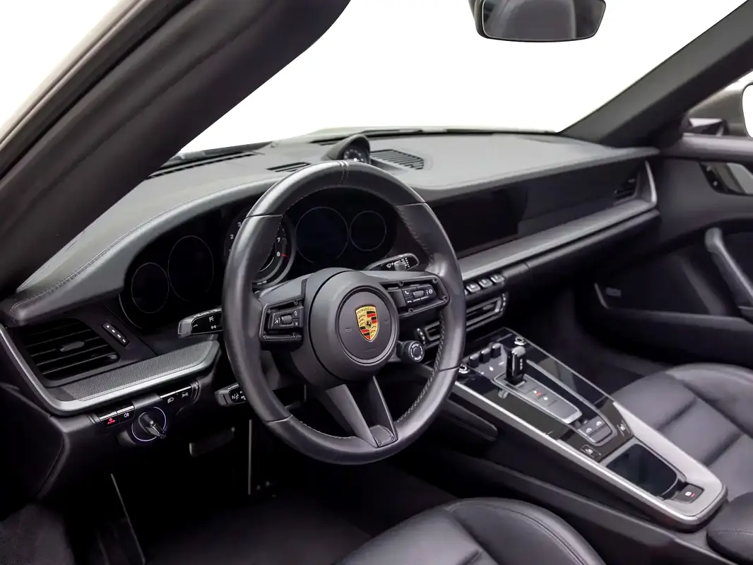 PORSCHE Carrera / 911 Targa 4S 2021 - photo 8 - Import Émirats | International Cars