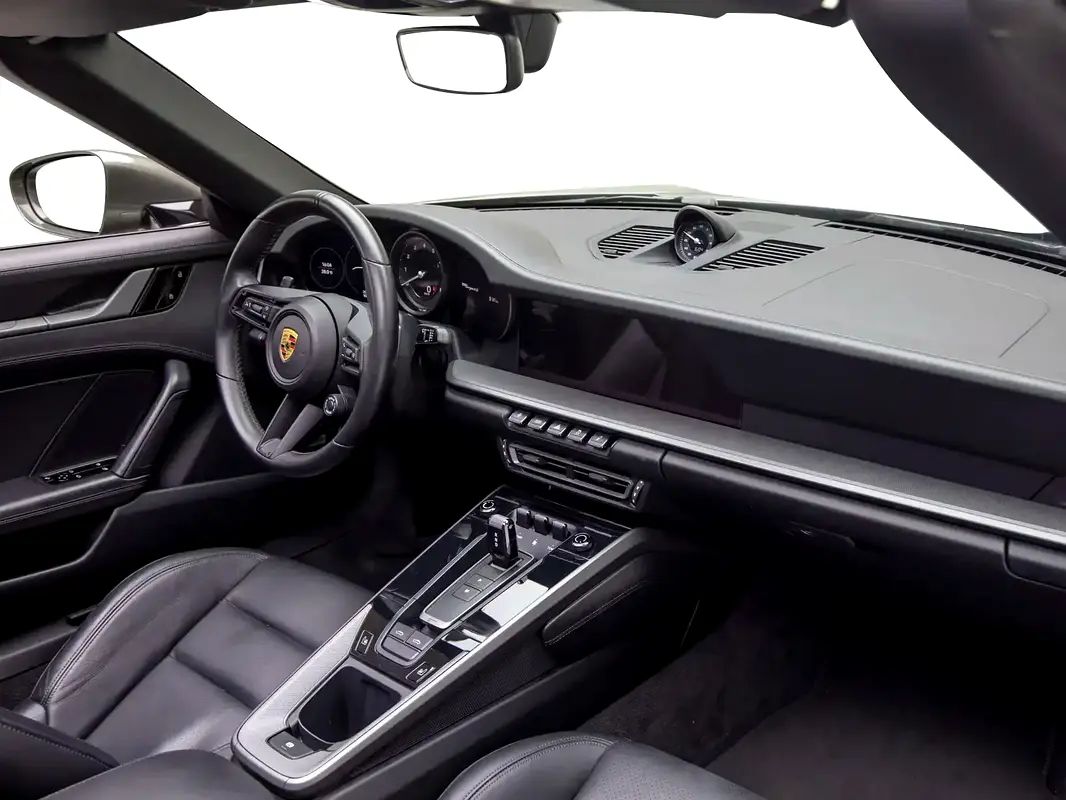 PORSCHE Carrera / 911 Targa 4S 2021 - photo 9 - Import Émirats | International Cars