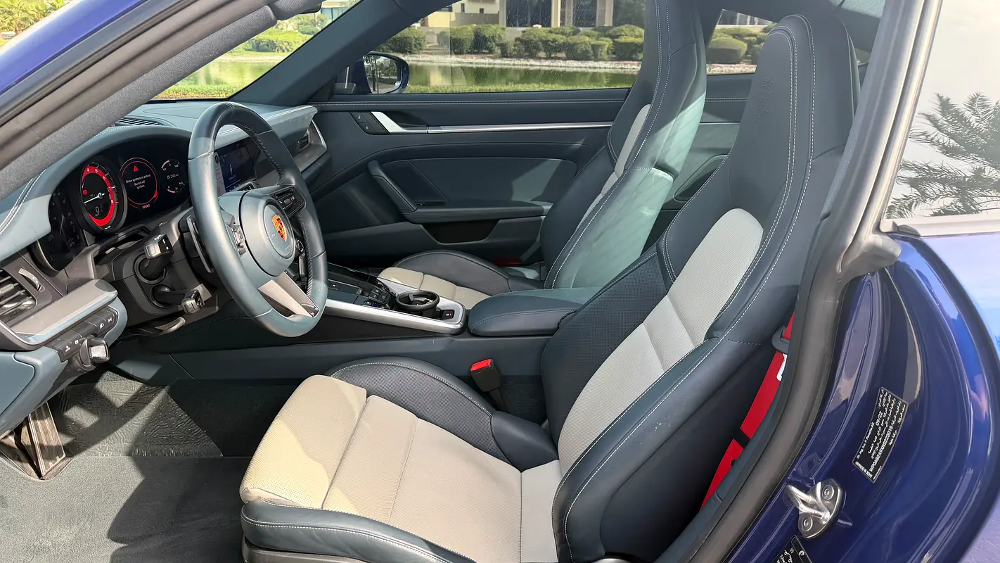 PORSCHE Carrera / 911 Carrera S 2022 - photo 10 - Import Émirats | International Cars