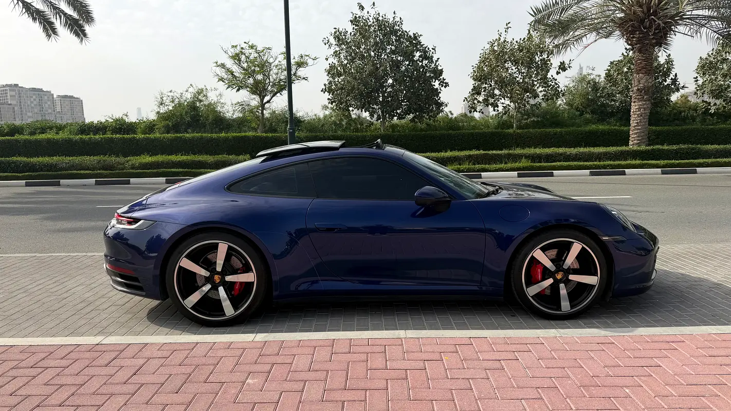 PORSCHE Carrera / 911 Carrera S 2022 - photo 2 - Import Émirats | International Cars