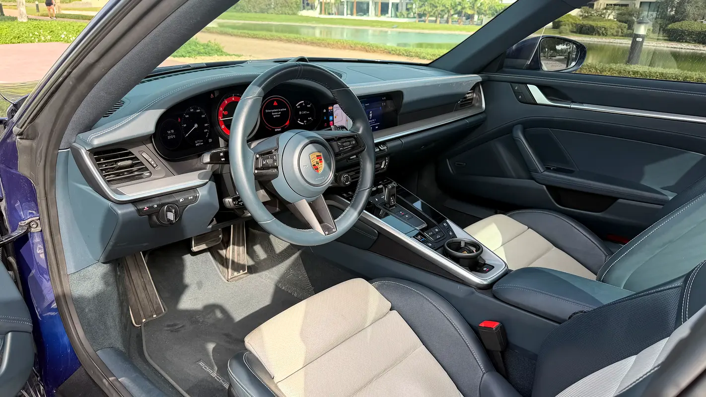 PORSCHE Carrera / 911 Carrera S 2022 - photo 7 - Import Émirats | International Cars