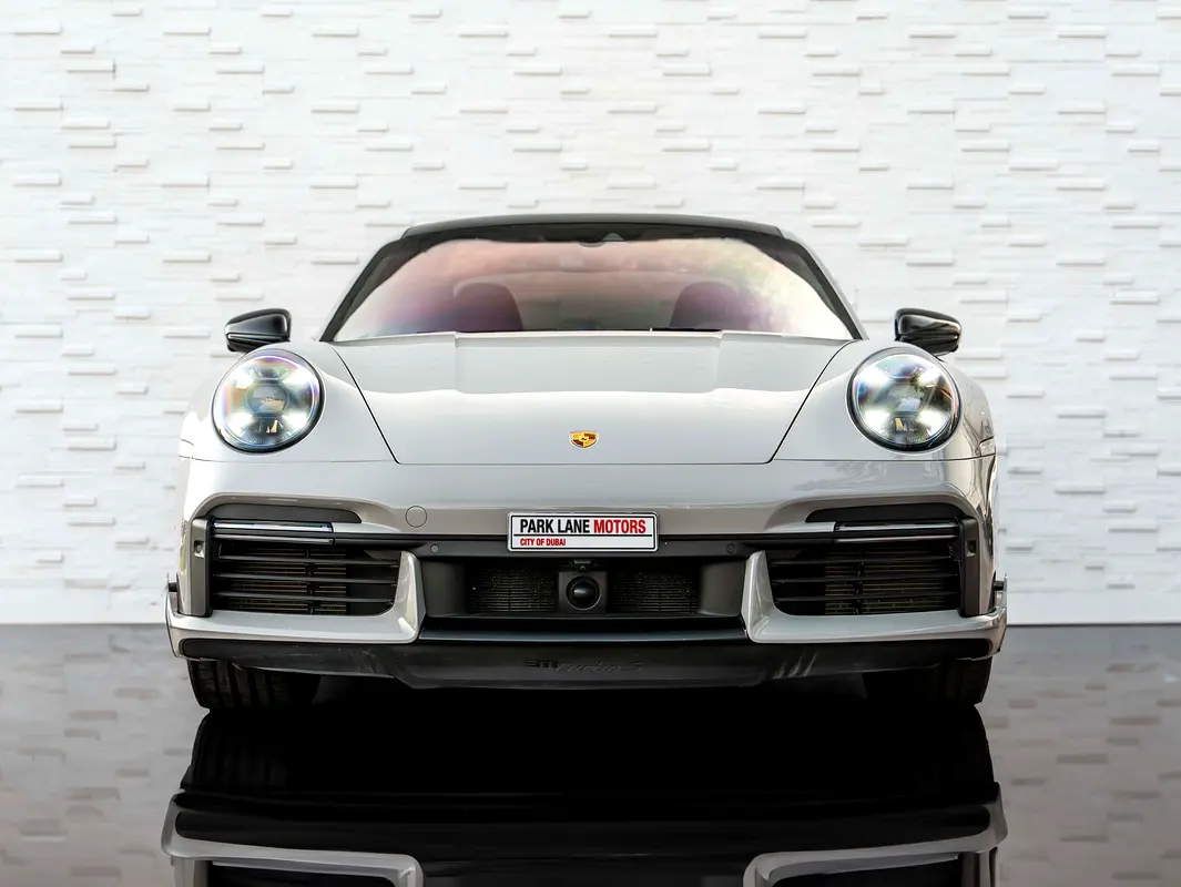 PORSCHE Carrera / 911 Turbo S 2023 - photo 2 - Import Émirats | International Cars