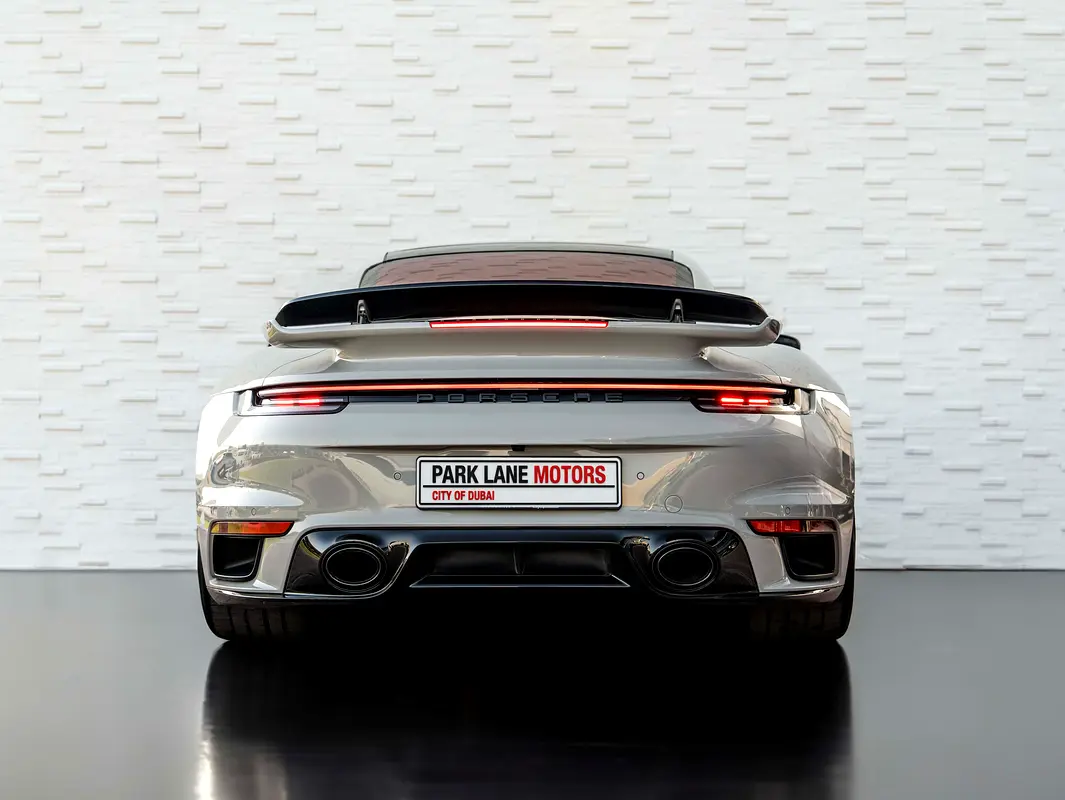 PORSCHE Carrera / 911 Turbo S 2023 - photo 4 - Import Émirats | International Cars