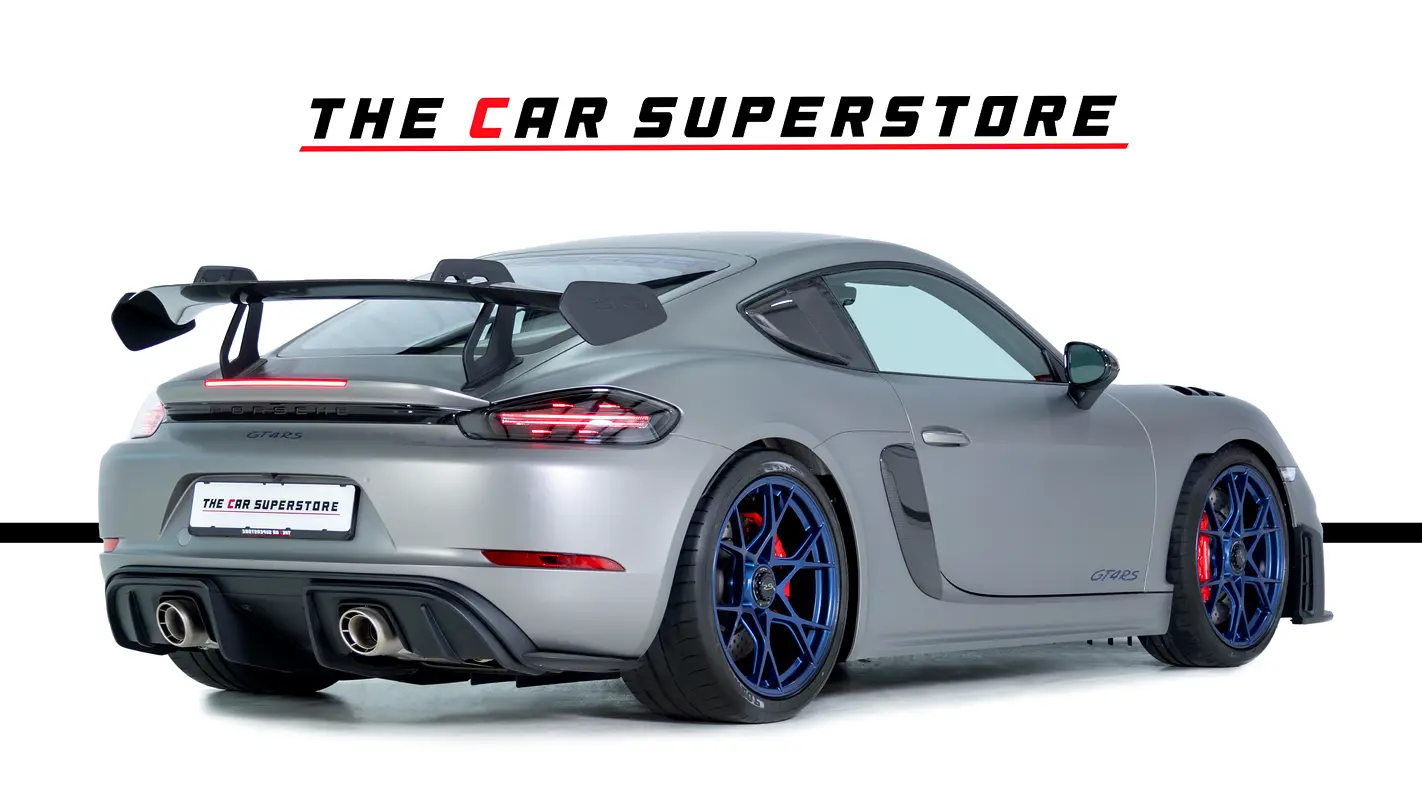 PORSCHE Cayman GT4 RS 2024 - photo 8 - Import Émirats | International Cars