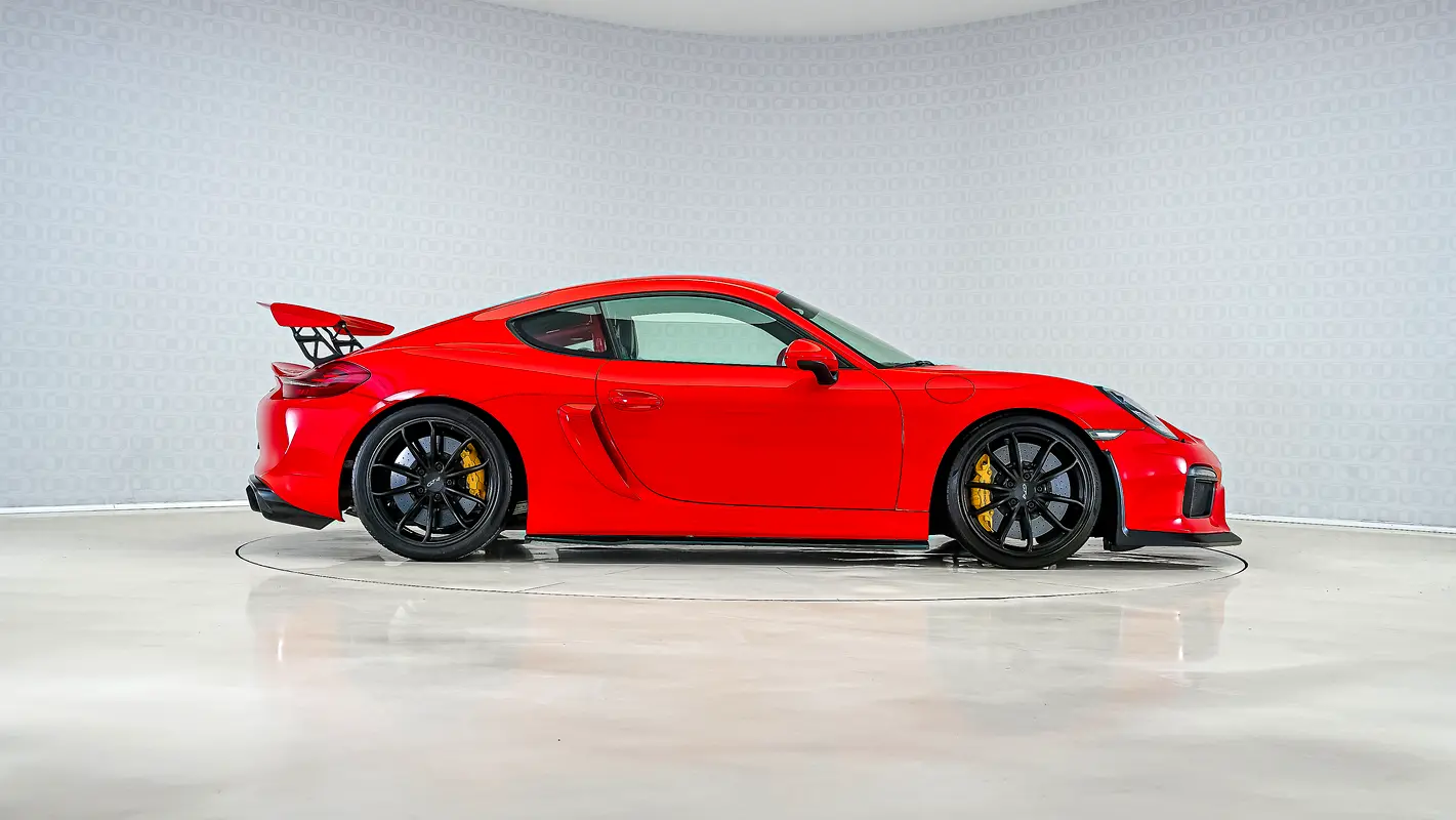 PORSCHE Cayman GT4 2016 - photo 3 - Import Émirats | International Cars
