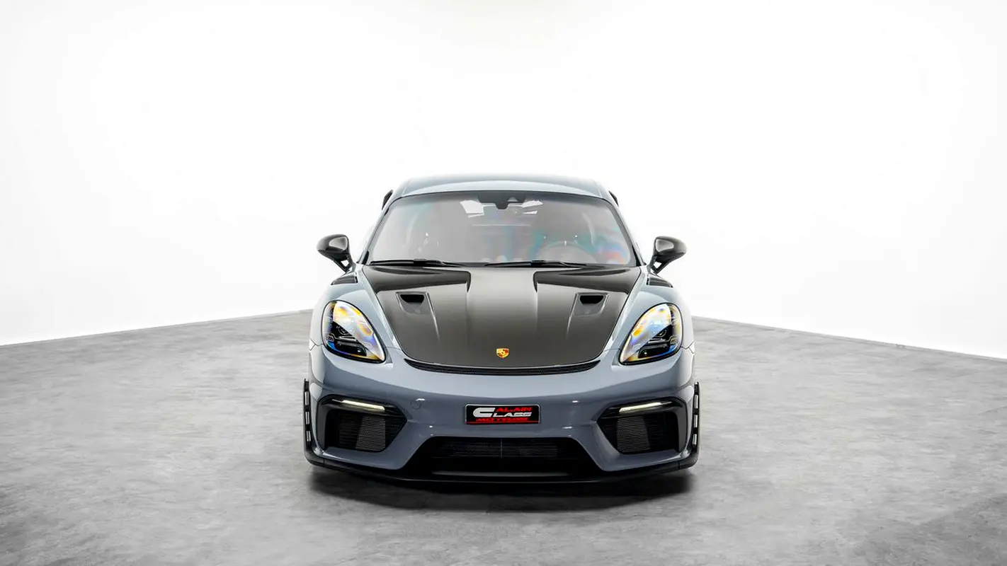 PORSCHE Cayman GT4 RS 2022 - photo 3 - Import Émirats | International Cars