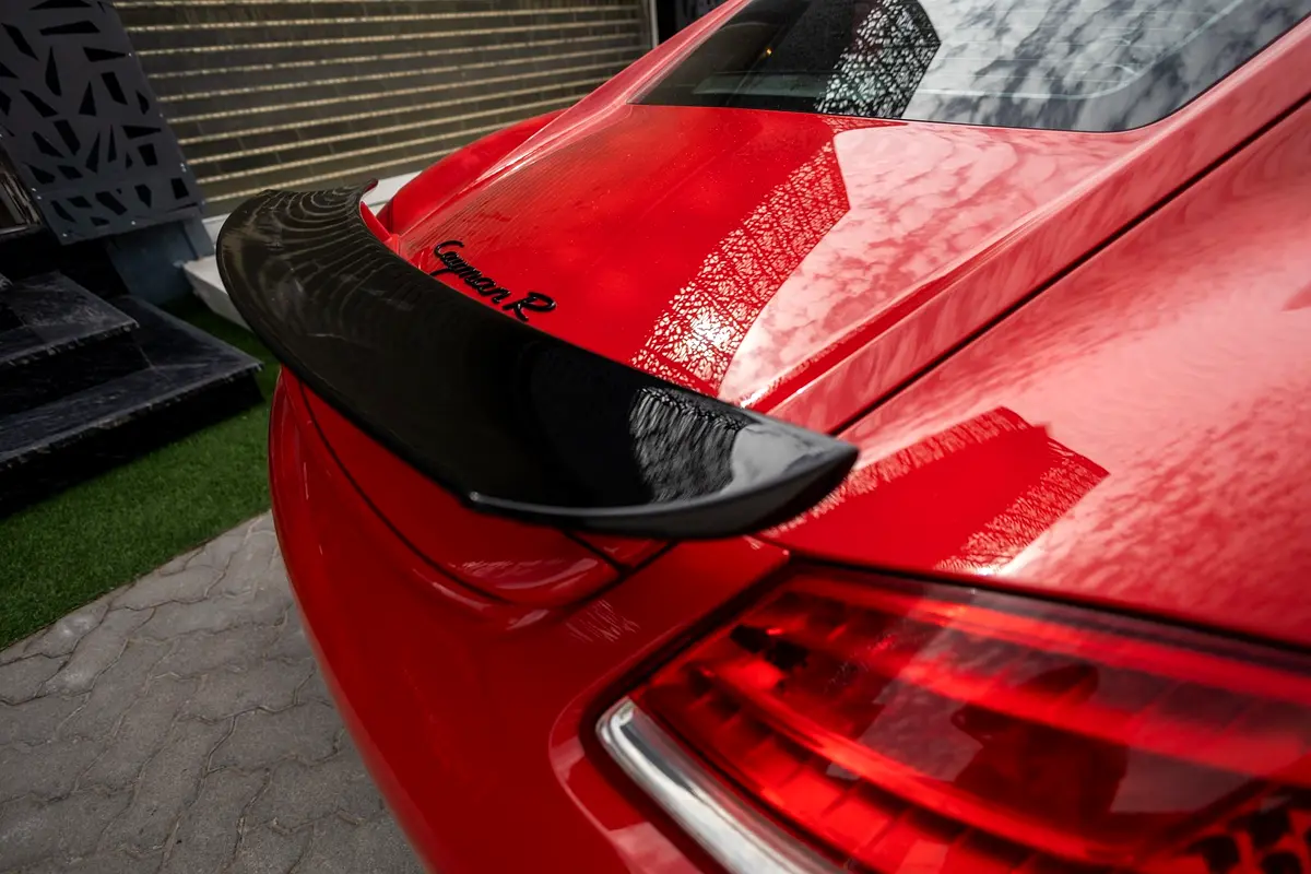 PORSCHE Cayman R 2012 - photo 11 - Import Émirats | International Cars