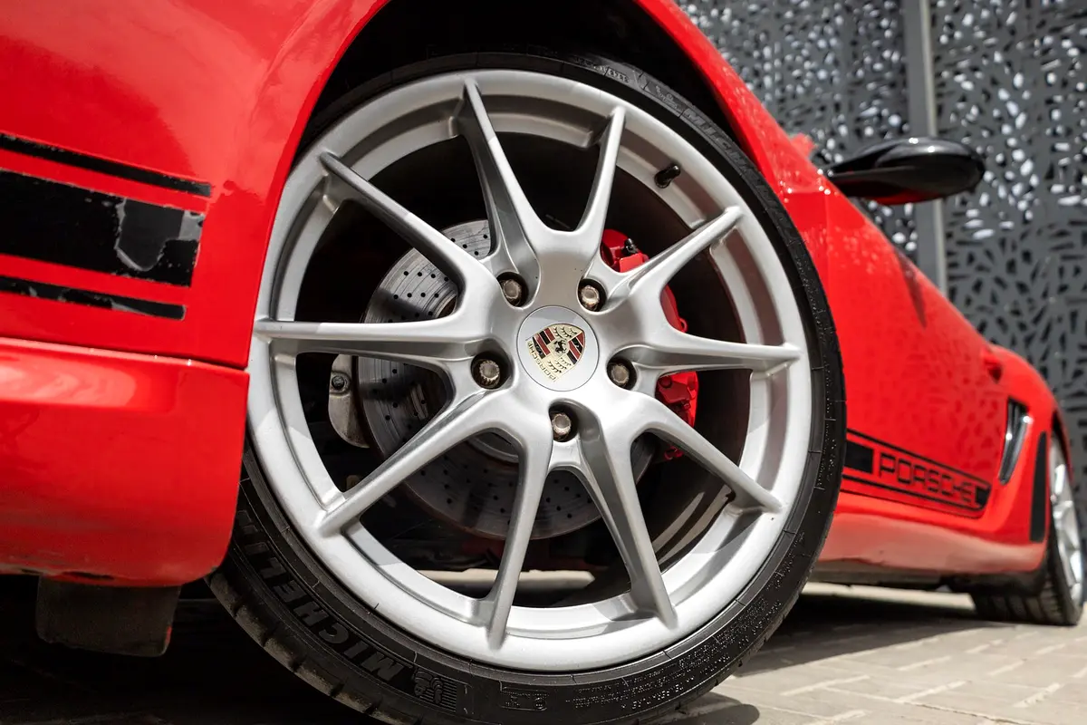 PORSCHE Cayman R 2012 - photo 12 - Import Émirats | International Cars