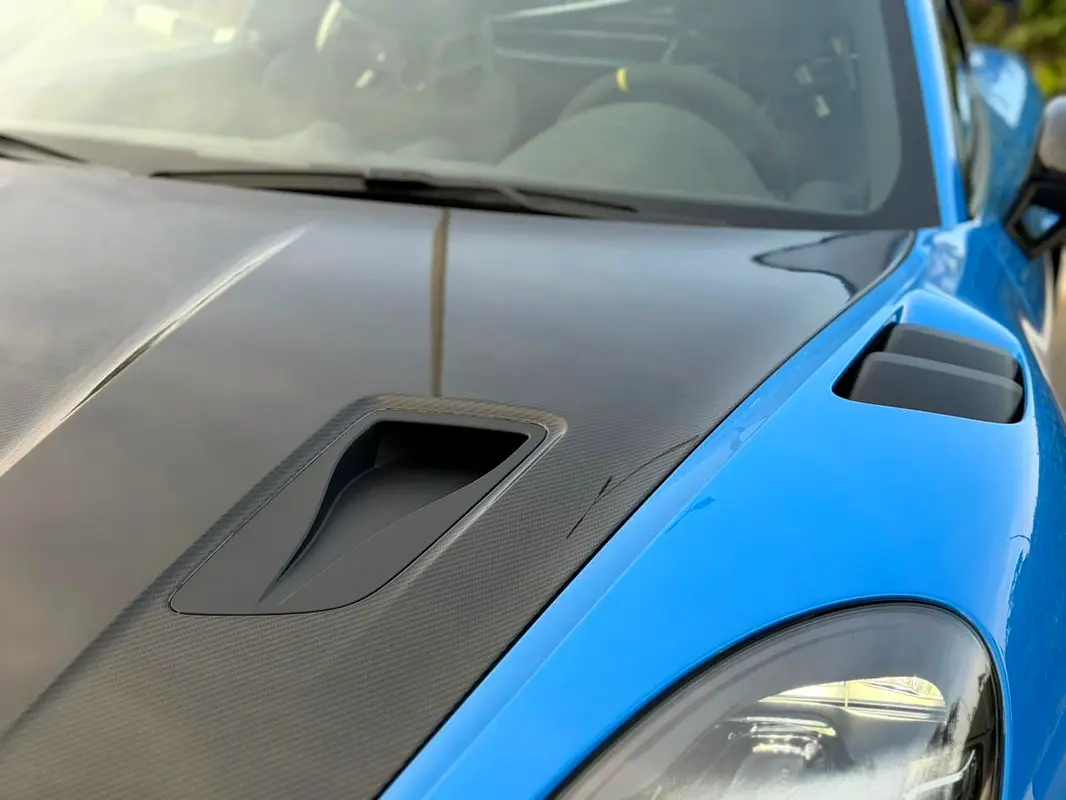 PORSCHE Cayman GT4 RS 2024 - photo 10 - Import Émirats | International Cars