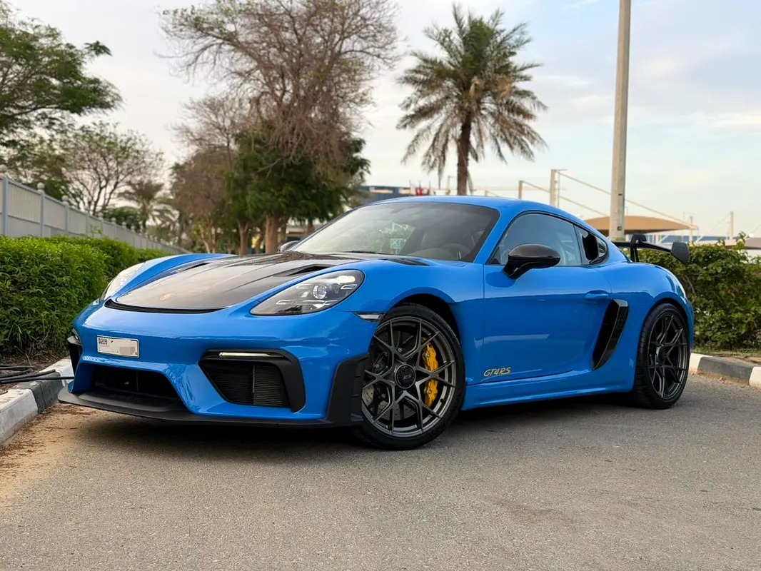 PORSCHE Cayman GT4 RS 2024 - photo 3 - Import Émirats | International Cars