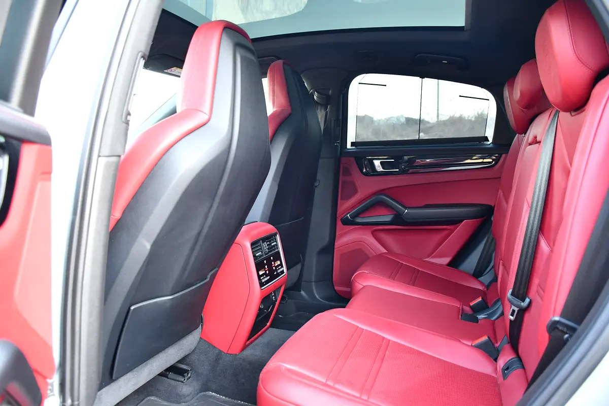 PORSCHE Cayenne Other 2022 - photo 11 - Import Émirats | International Cars