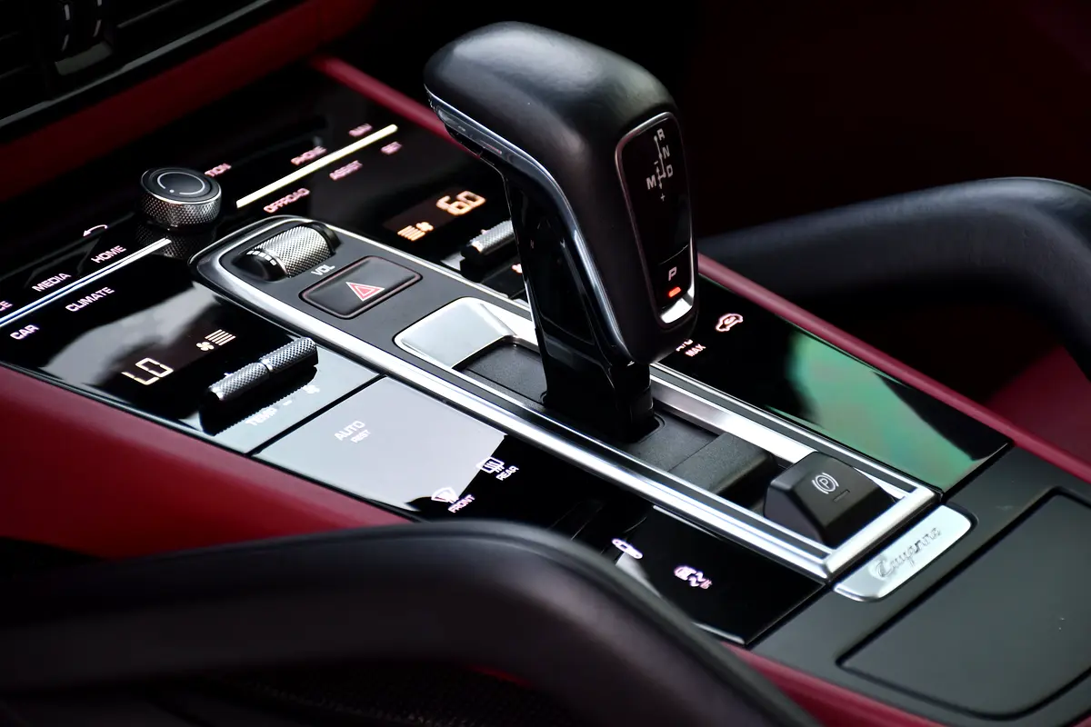 PORSCHE Cayenne Other 2022 - photo 8 - Import Émirats | International Cars