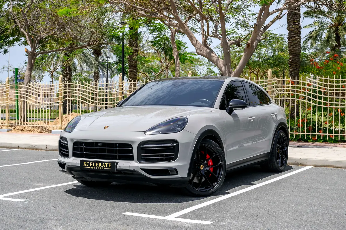 PORSCHE Cayenne GTS 2023