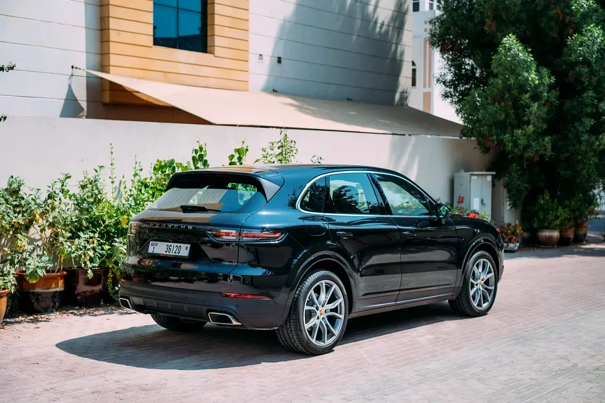 PORSCHE Cayenne Standard 2020 - photo 3 - Import Émirats | International Cars