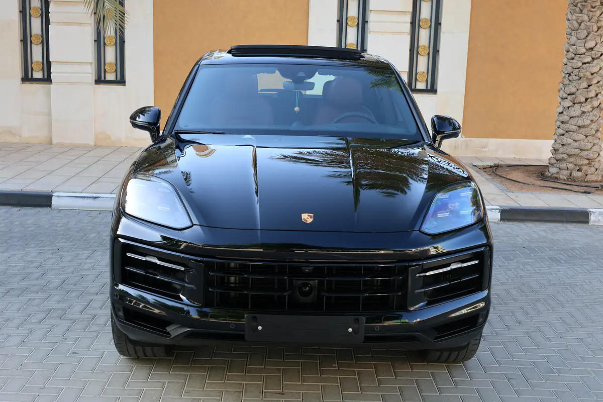 PORSCHE Cayenne Sport Chrono Package 2024 - photo 8 - Import Émirats | International Cars