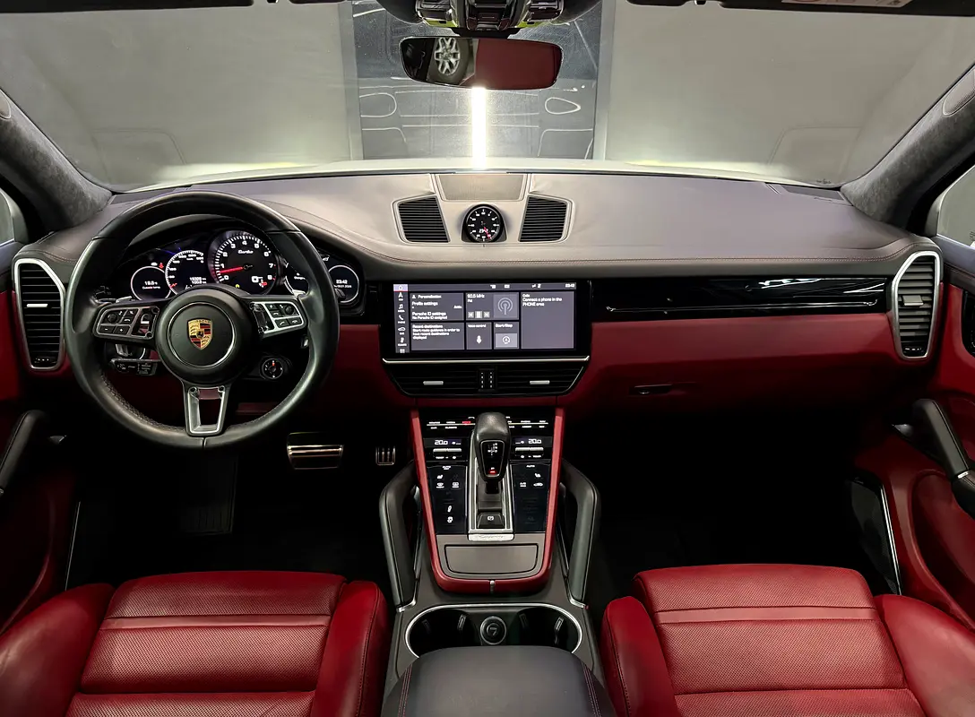 PORSCHE Cayenne Turbo 2019 - photo 12 - Import Émirats | International Cars