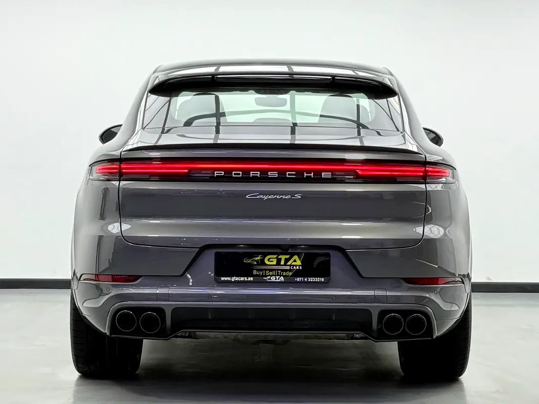 PORSCHE Cayenne S 2024 - photo 5 - Import Émirats | International Cars
