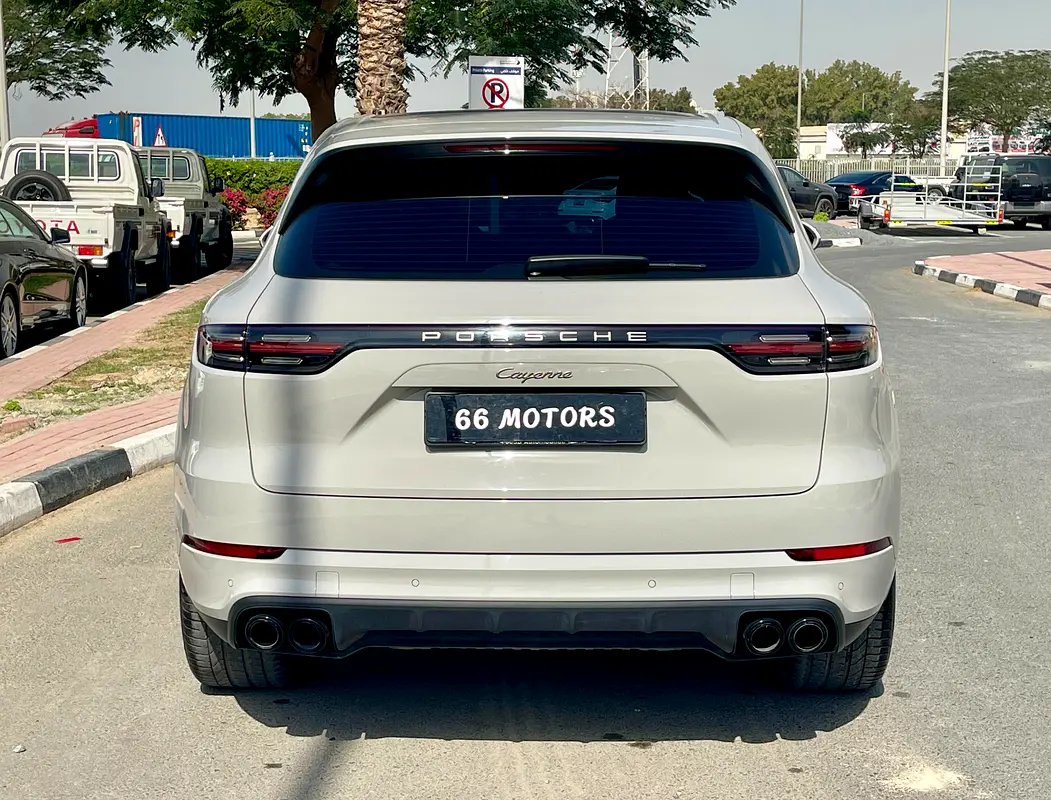 PORSCHE Cayenne Standard 2023 - photo 4 - Import Émirats | International Cars