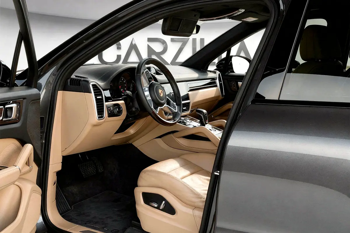 PORSCHE Cayenne Standard 2019 - photo 10 - Import Émirats | International Cars