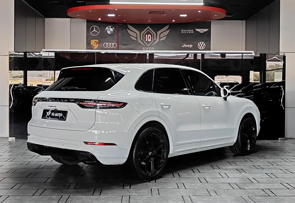 PORSCHE Cayenne Standard 2018 - photo 4 - Import Émirats | International Cars