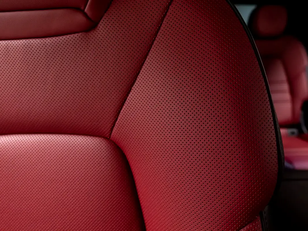 PORSCHE Cayenne Turbo GT 2024 - photo 12 - Import Émirats | International Cars