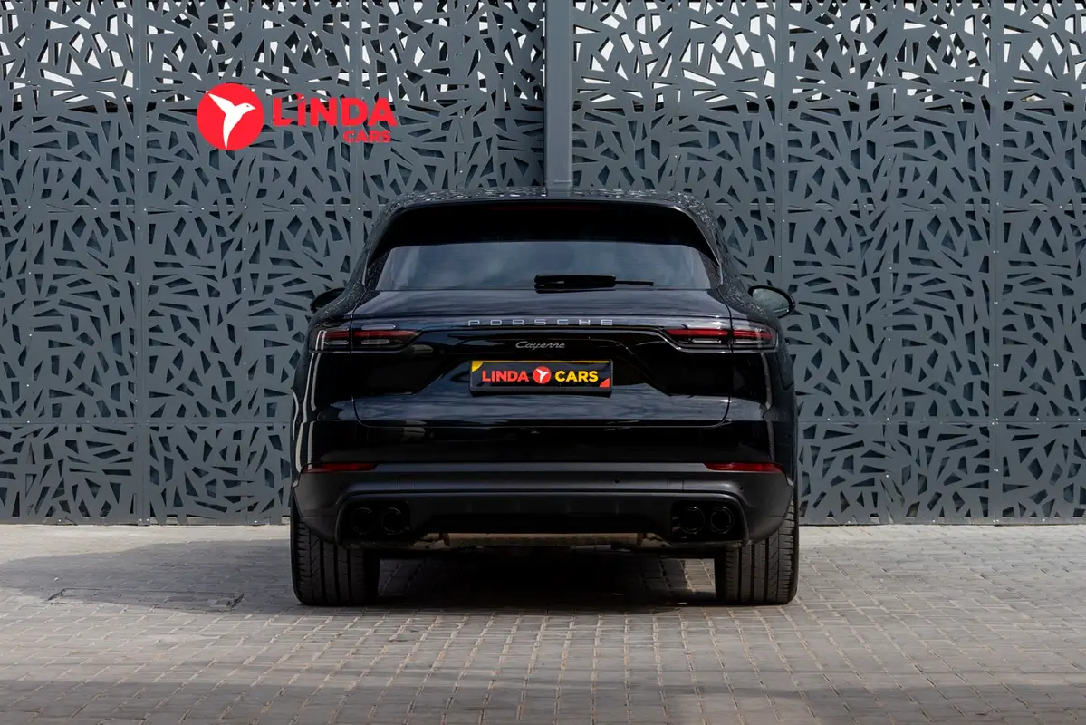 PORSCHE Cayenne E-Hybrid Platinum Edition 2022 - photo 5 - Import Émirats | International Cars