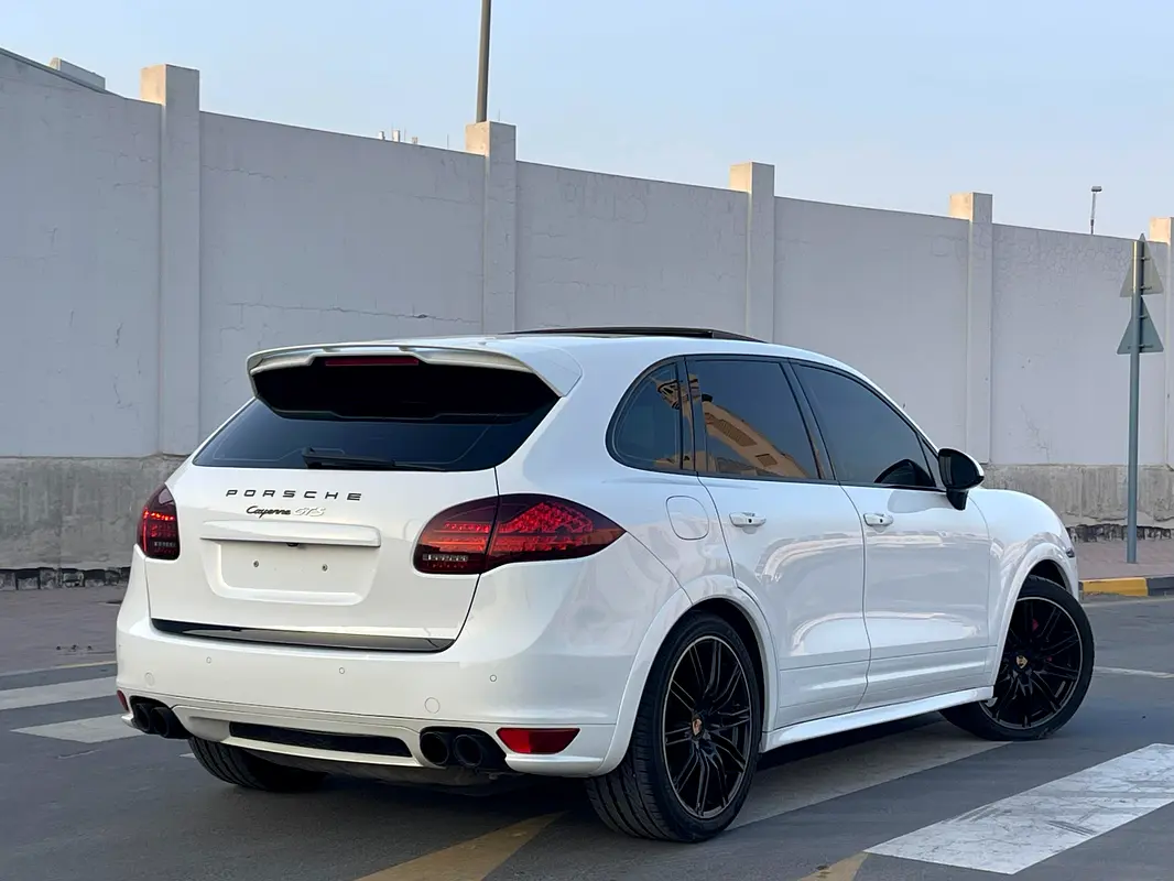PORSCHE Cayenne GTS 2013 - photo 5 - Import Émirats | International Cars