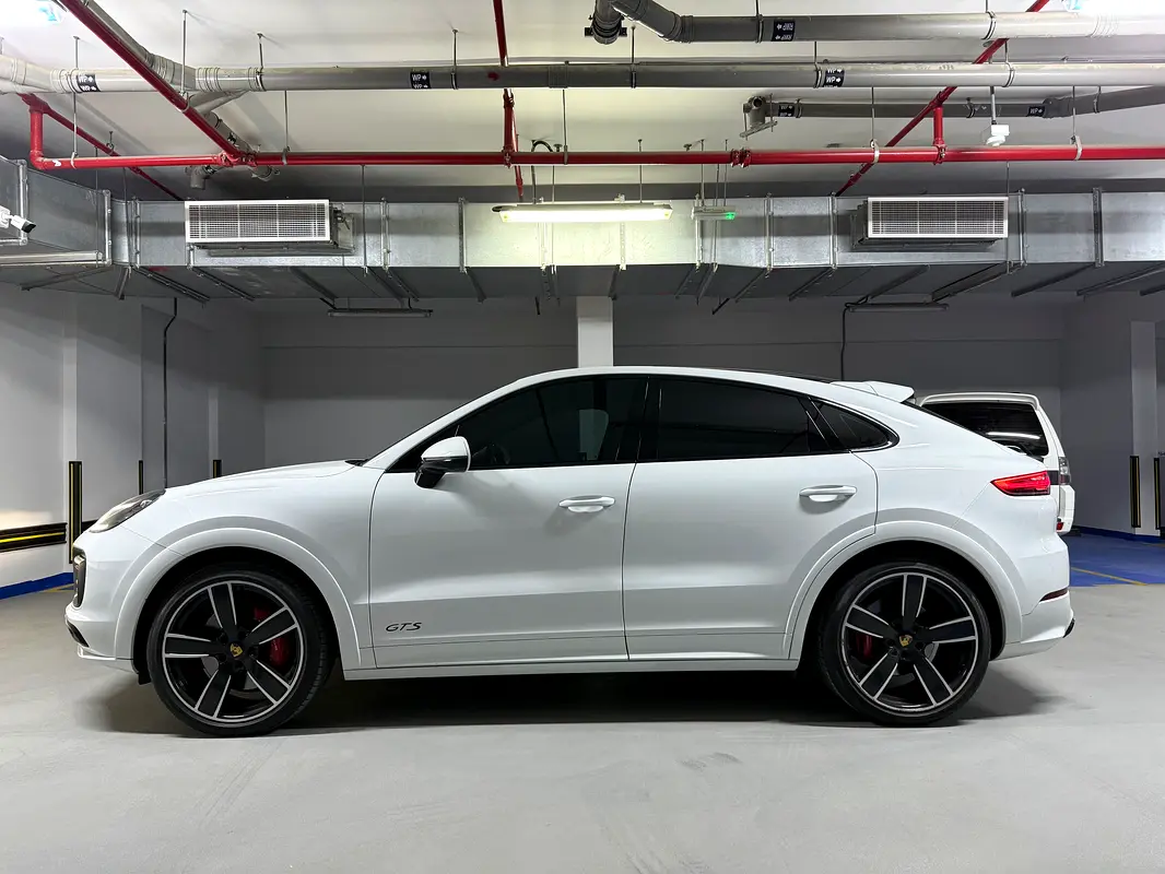 PORSCHE Cayenne GTS 2022 - photo 5 - Import Émirats | International Cars