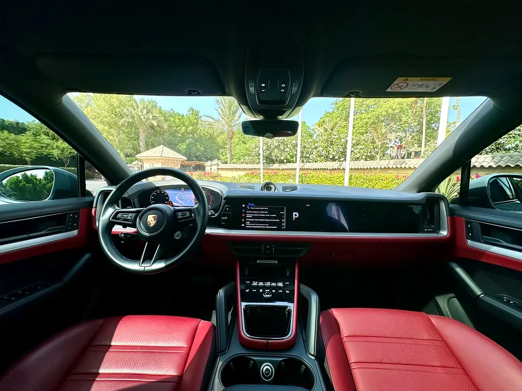 PORSCHE Cayenne Coupe 2024 - photo 10 - Import Émirats | International Cars
