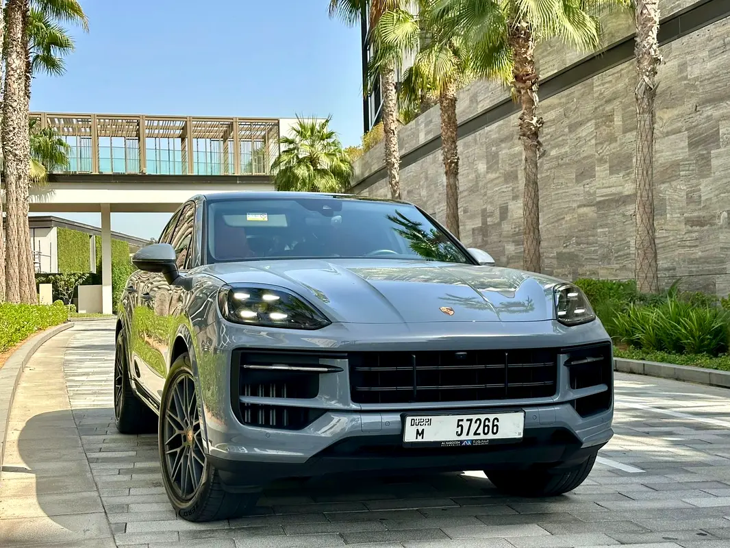 PORSCHE Cayenne Coupe 2024 - photo 4 - Import Émirats | International Cars