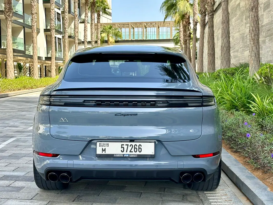 PORSCHE Cayenne Coupe 2024 - photo 8 - Import Émirats | International Cars