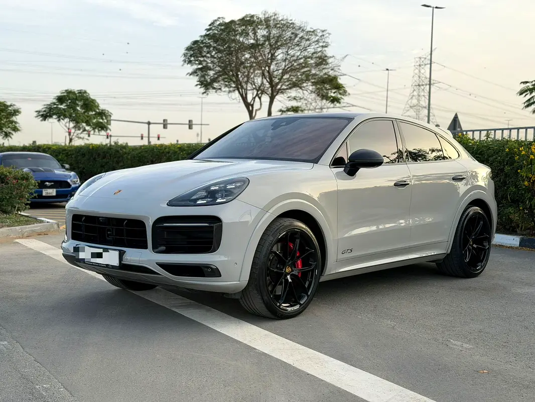 PORSCHE Cayenne GTS 2021