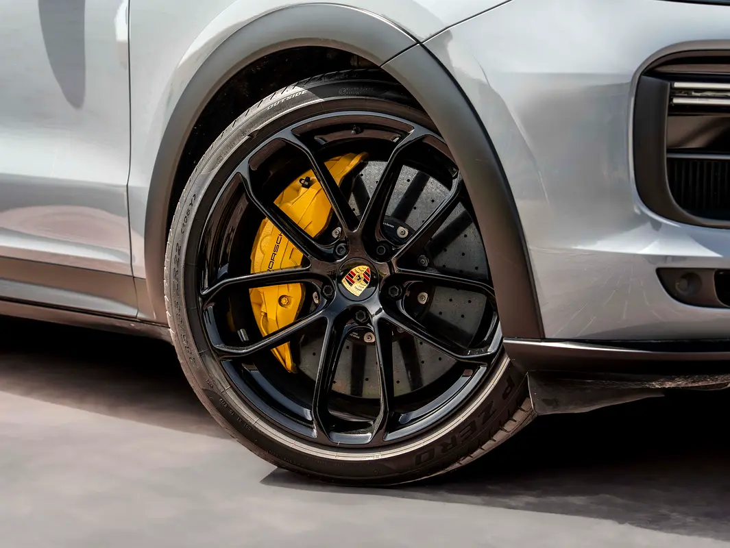 PORSCHE Cayenne Turbo GT 2022 - photo 5 - Import Émirats | International Cars