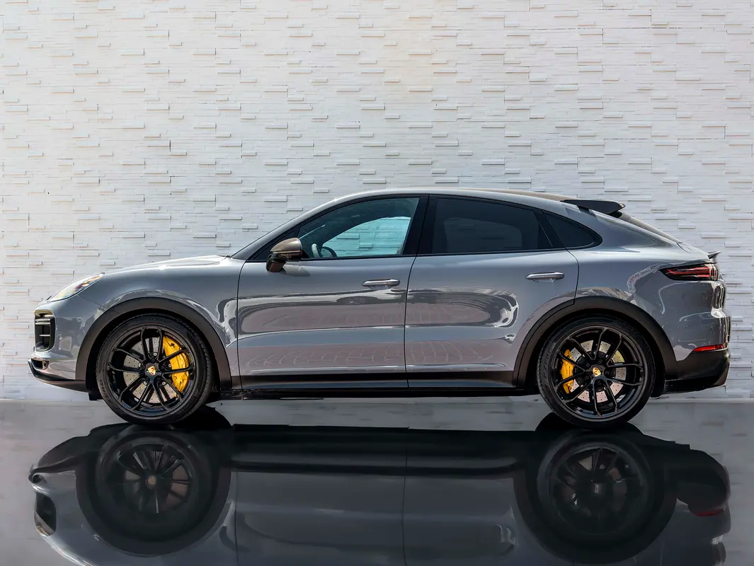 PORSCHE Cayenne Turbo GT 2022 - photo 6 - Import Émirats | International Cars