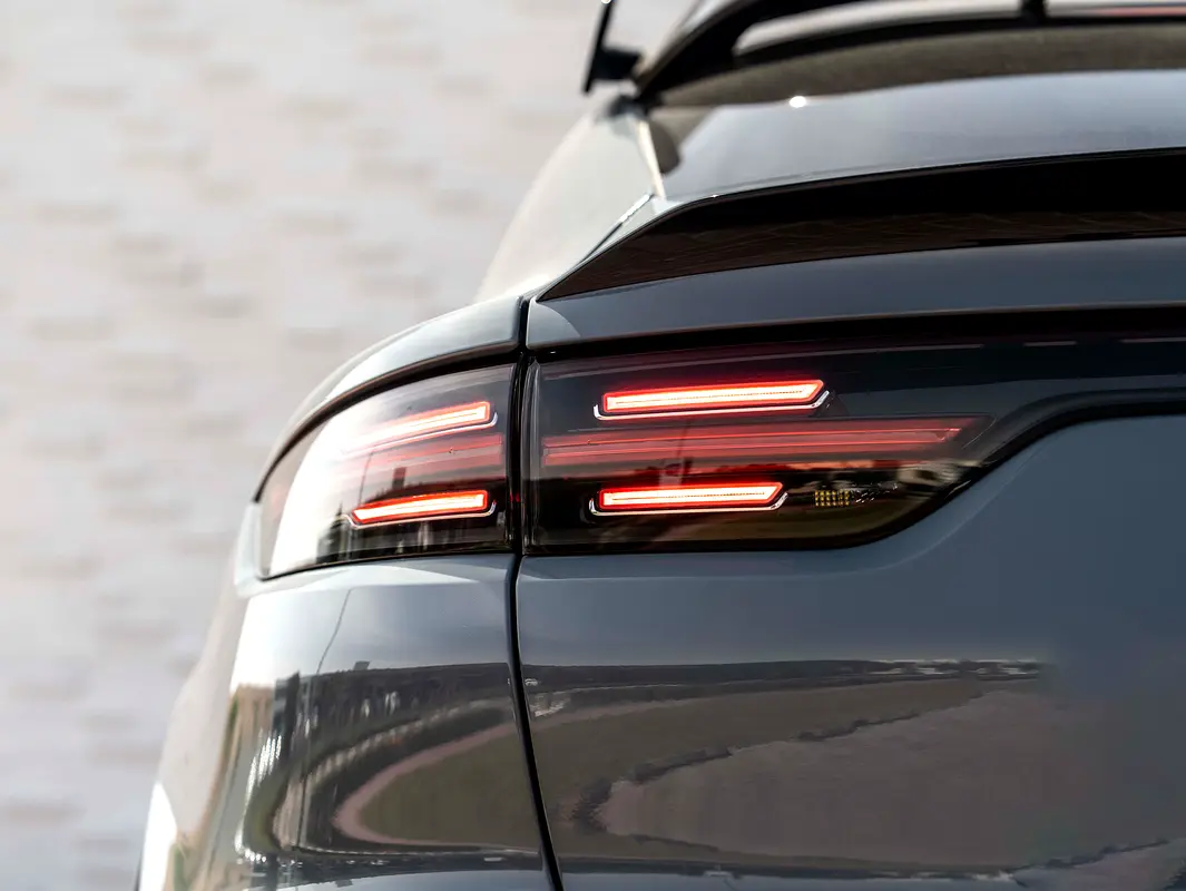 PORSCHE Cayenne Turbo GT 2022 - photo 8 - Import Émirats | International Cars