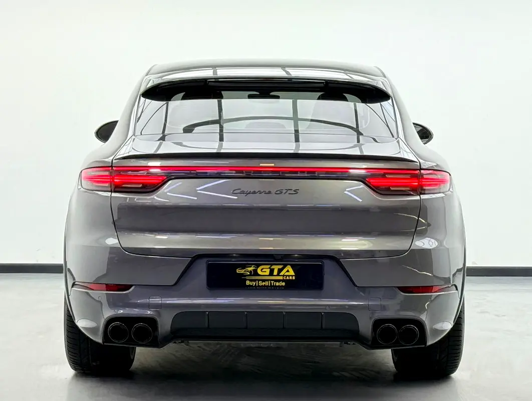 PORSCHE Cayenne GTS 2023 - photo 5 - Import Émirats | International Cars