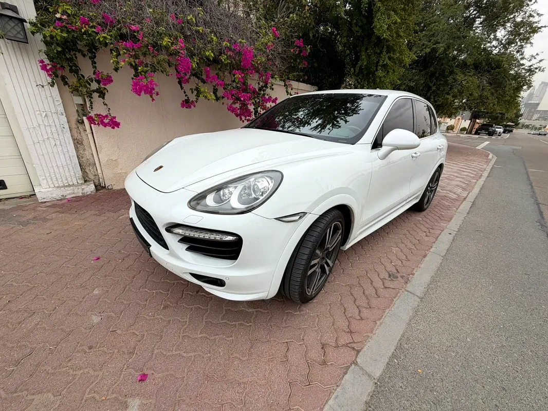 PORSCHE Cayenne Turbo 2013 - photo 6 - Import Émirats | International Cars