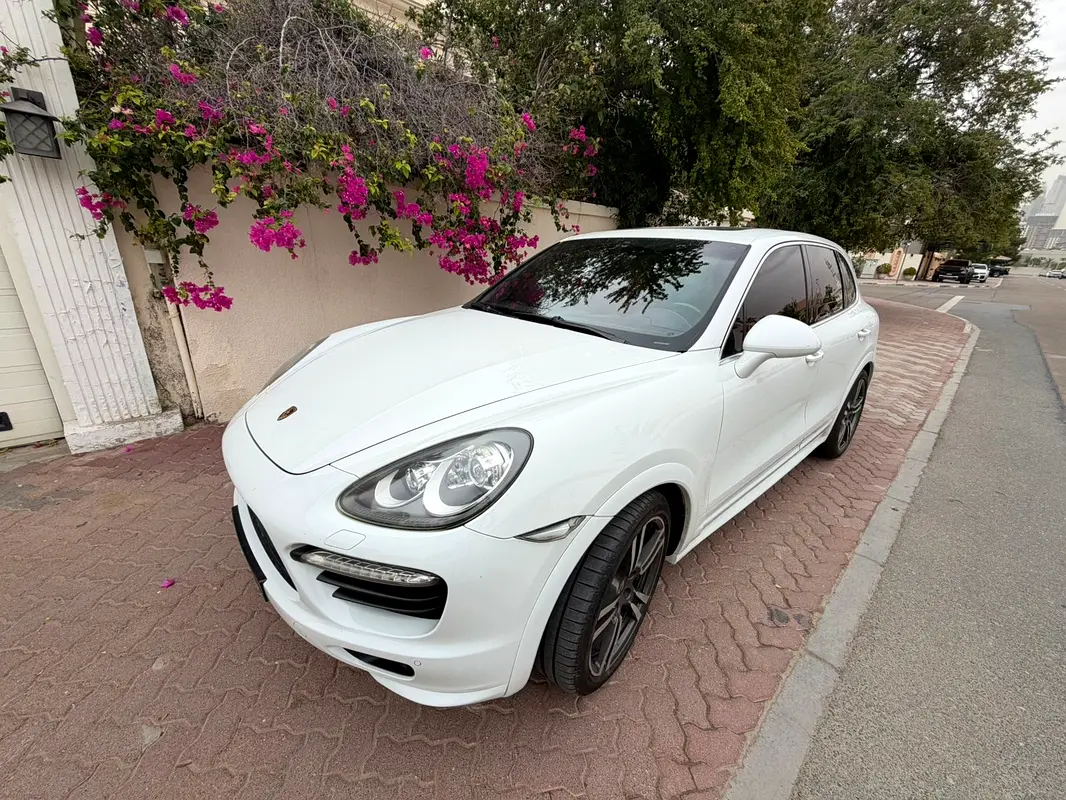 PORSCHE Cayenne Turbo 2013 - photo 7 - Import Émirats | International Cars