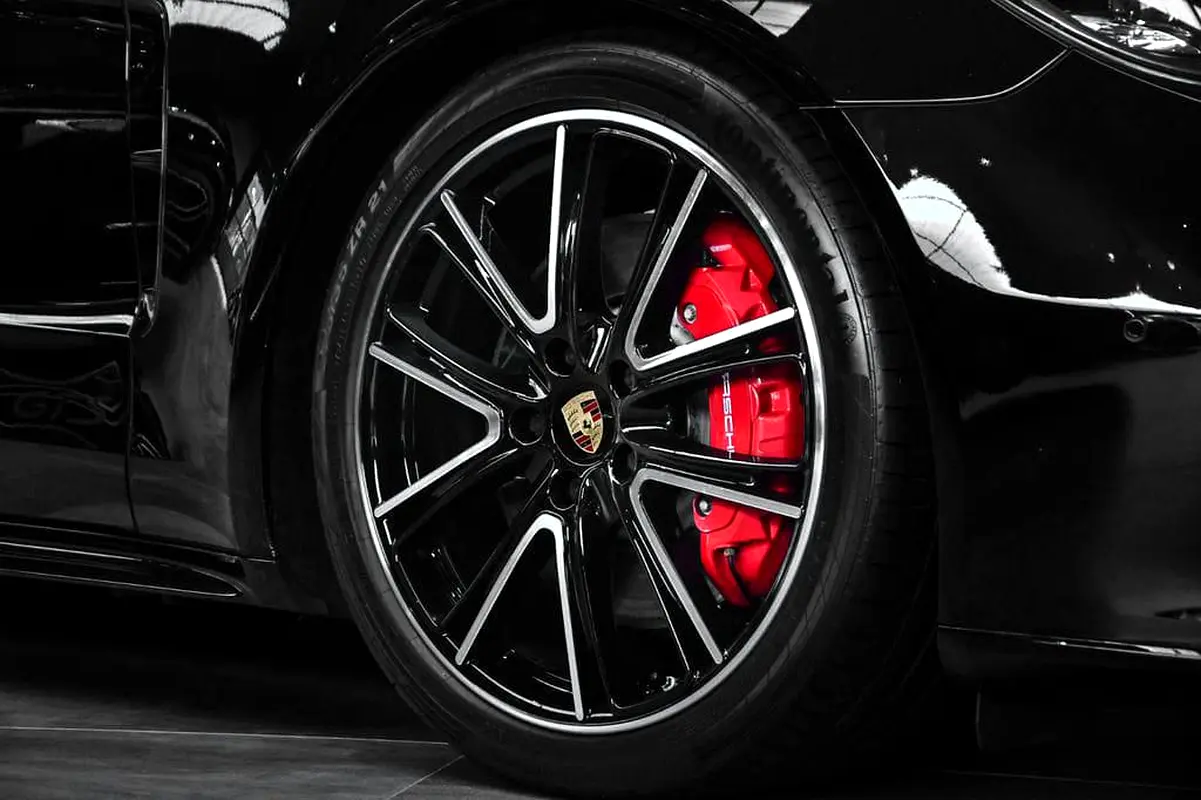 PORSCHE Panamera GTS 2019 - photo 10 - Import Émirats | International Cars