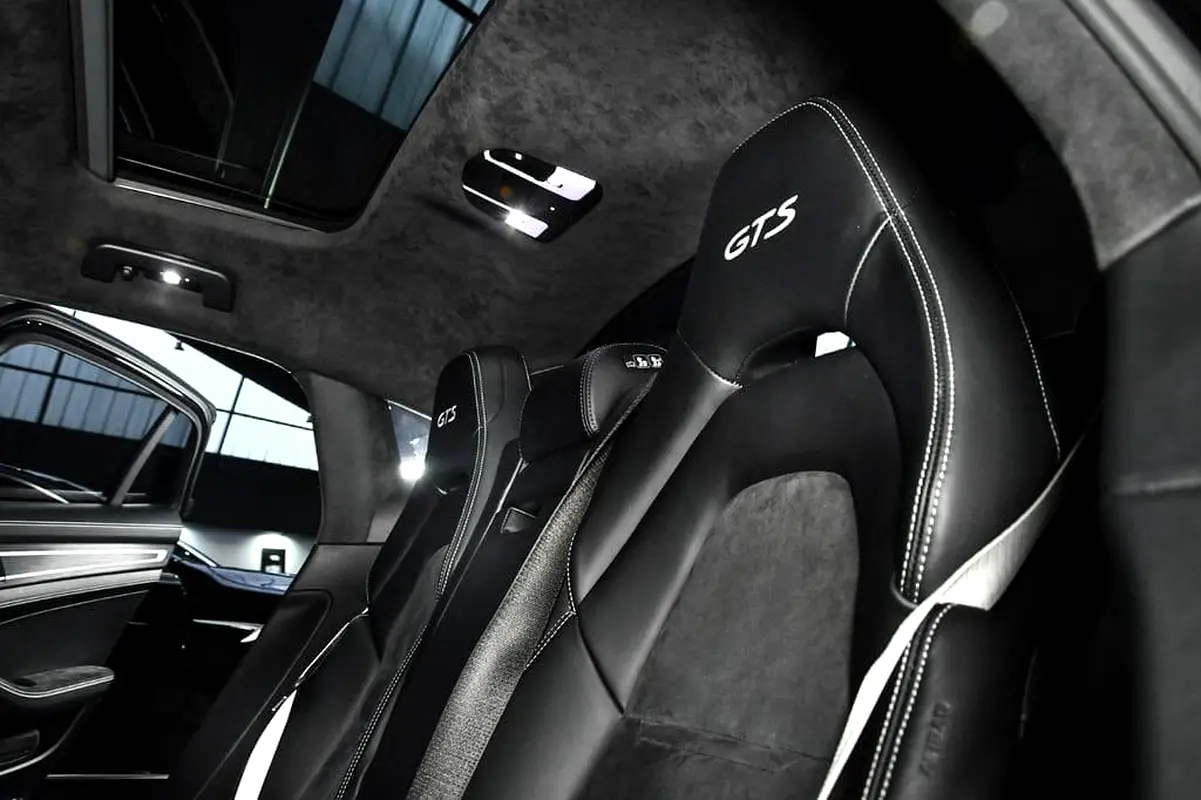 PORSCHE Panamera GTS 2019 - photo 8 - Import Émirats | International Cars