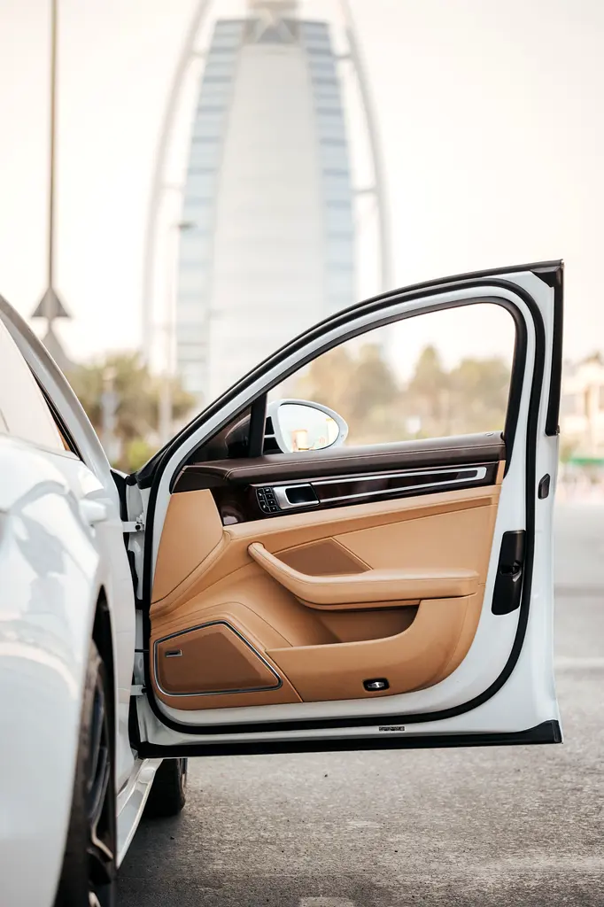 PORSCHE Panamera Turbo 2017 - photo 2 - Import Émirats | International Cars