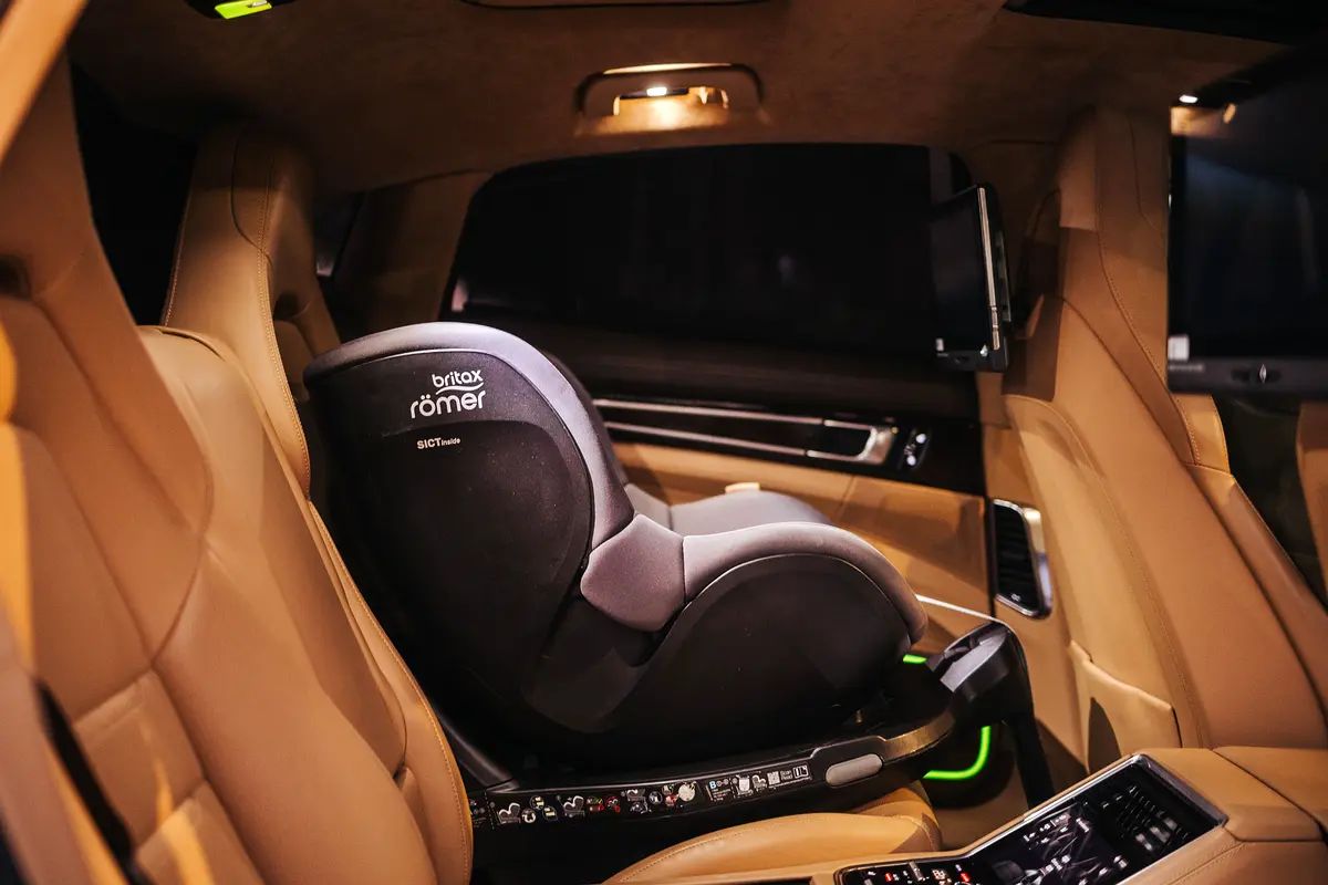 PORSCHE Panamera Turbo 2017 - photo 8 - Import Émirats | International Cars