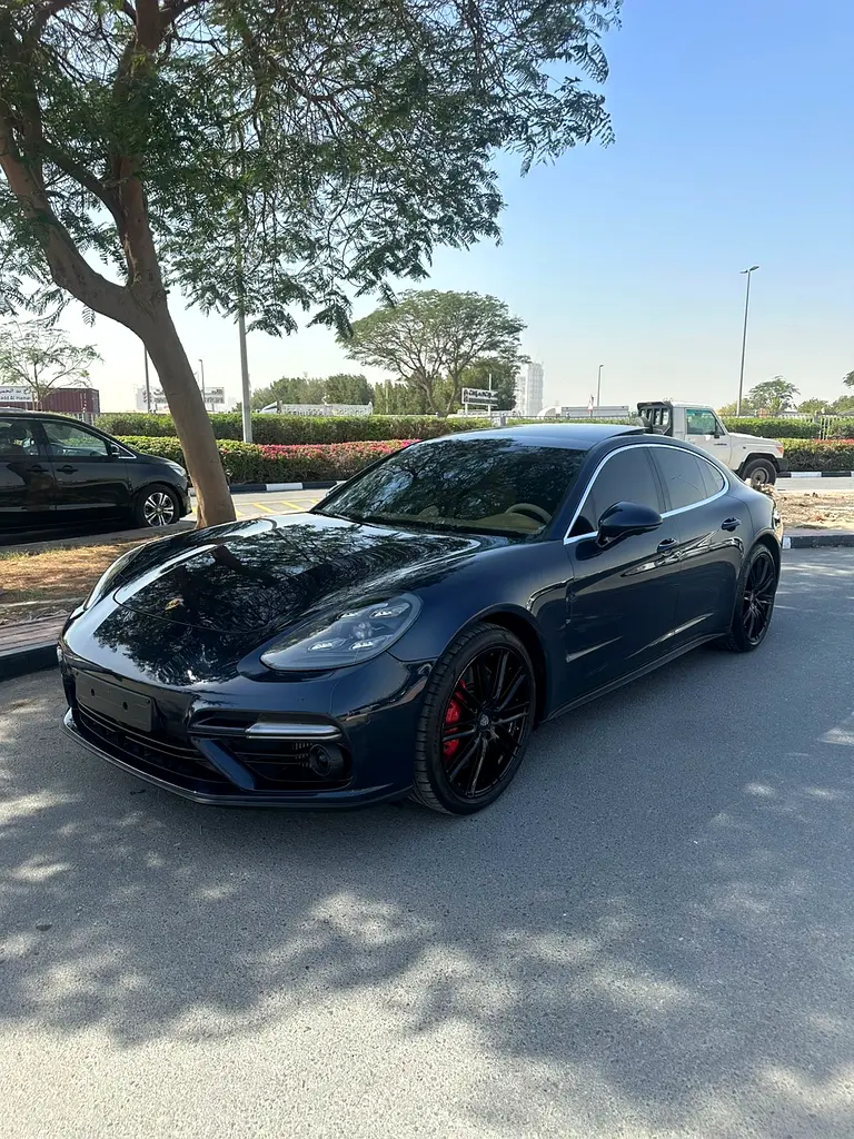 PORSCHE Panamera Turbo 2017